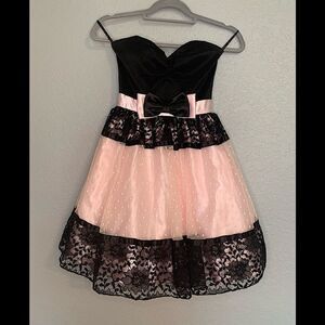 VTG Vintage Jessica McClintock Gunne Sax pink and black party dress size 1